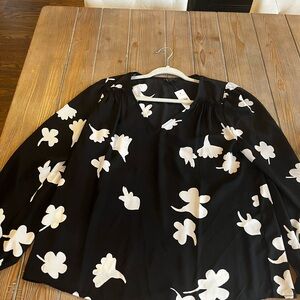 Ann Taylor Black and White Floral Blouse